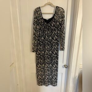 Topshop Black and Cream Abstract Long Sleeve Dress
